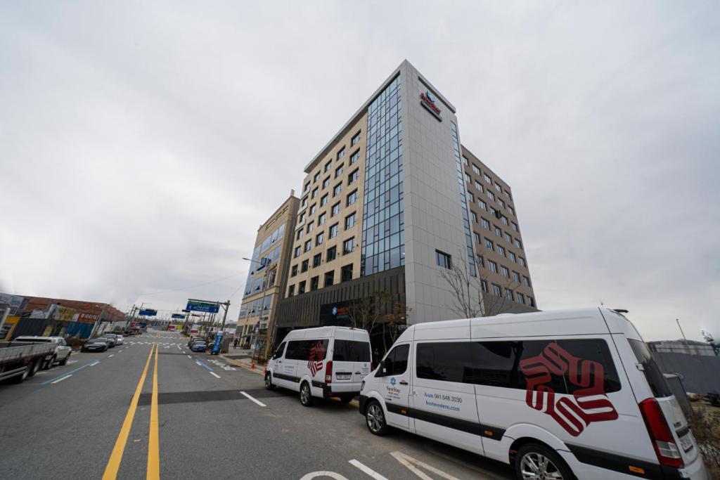 Surestay Plus Hotel By Best Western אסאן מראה חיצוני תמונה
